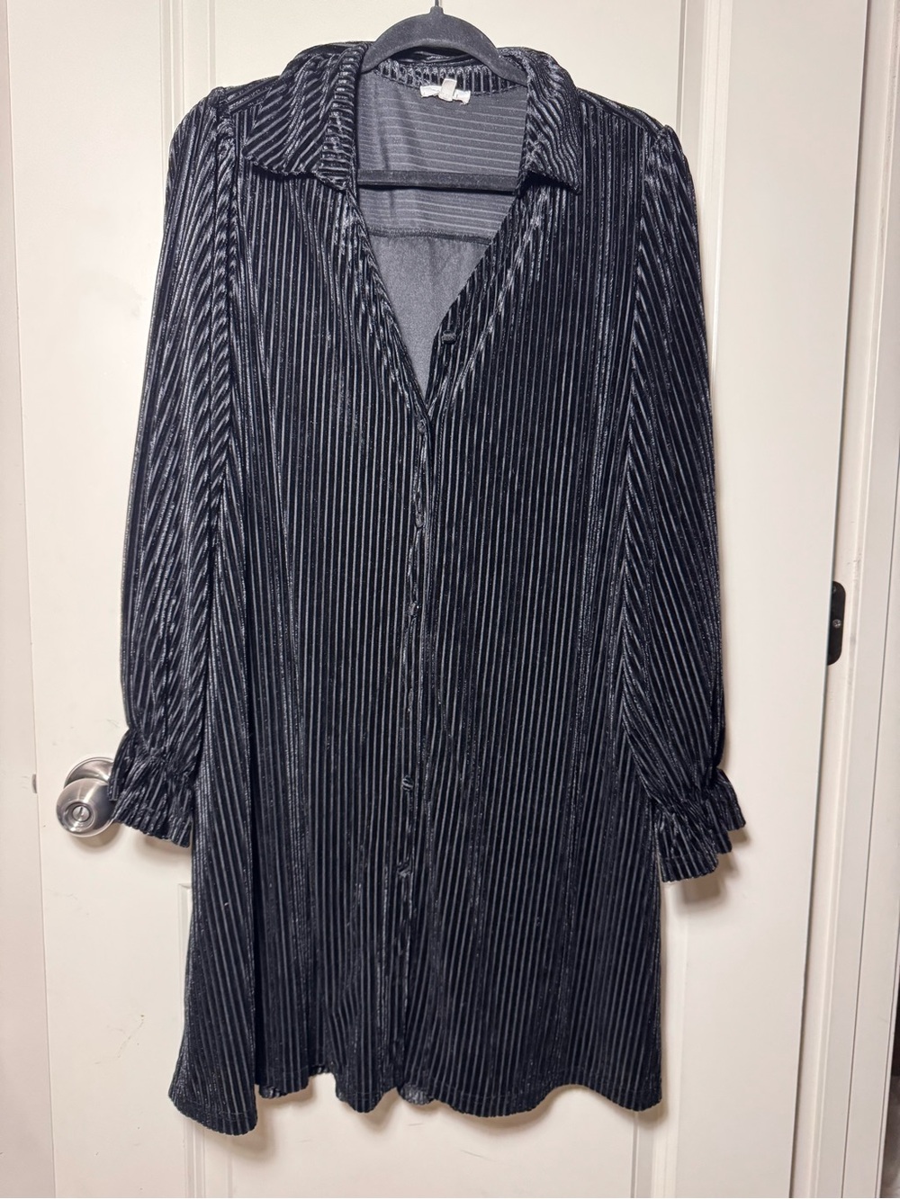 JODIFL Shirt Dress L Black Silver Striped Velvet Button Front Short B12025